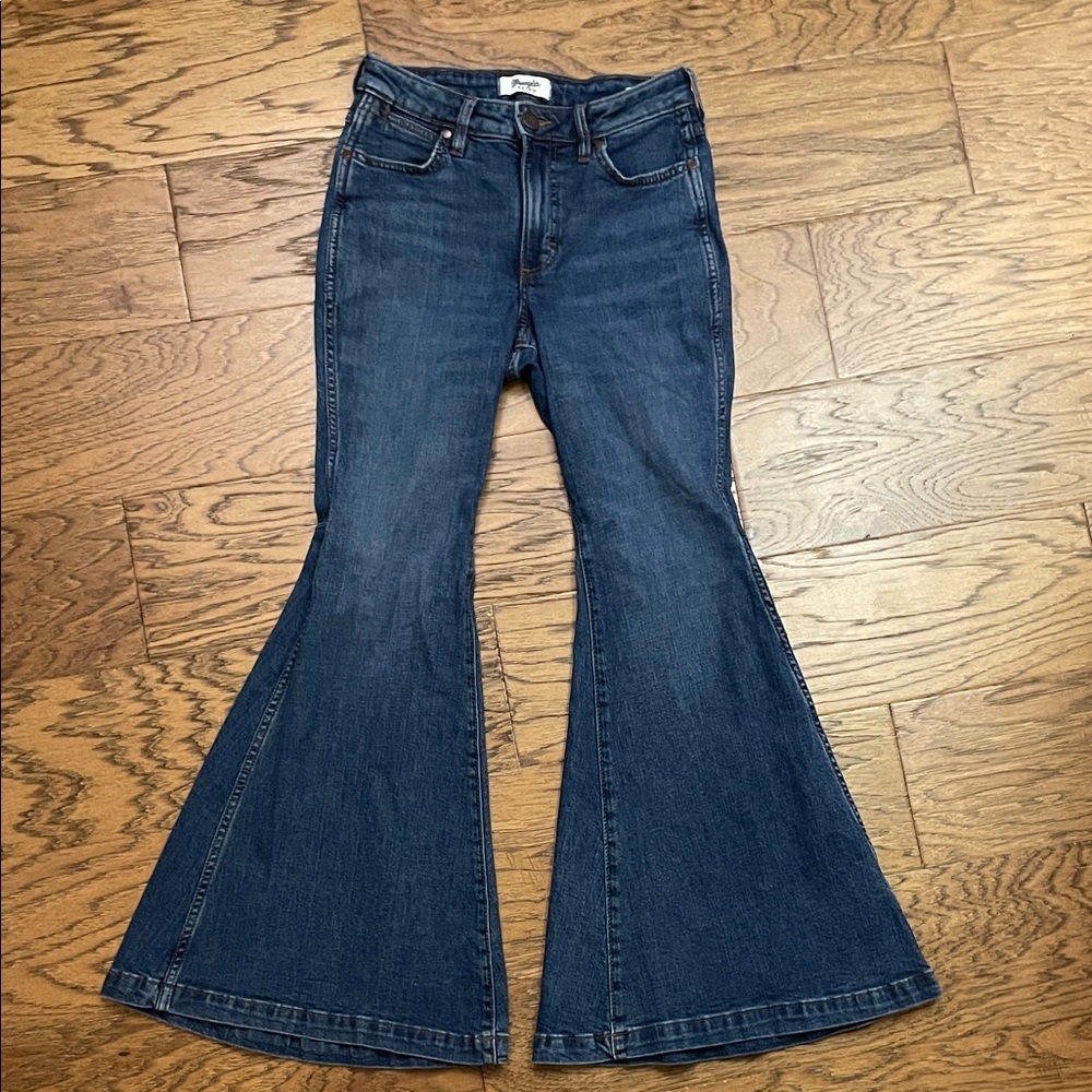 Wrangler Women's Dark Blue Retro Flare Jeans